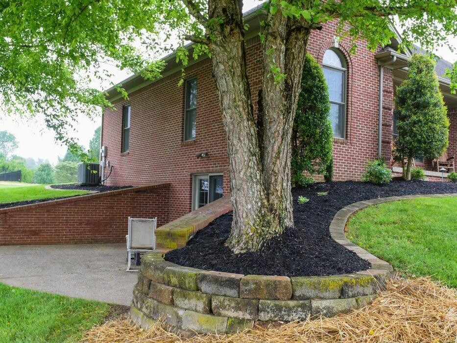 Images Lamb's Lawn Service & Landscaping LLC