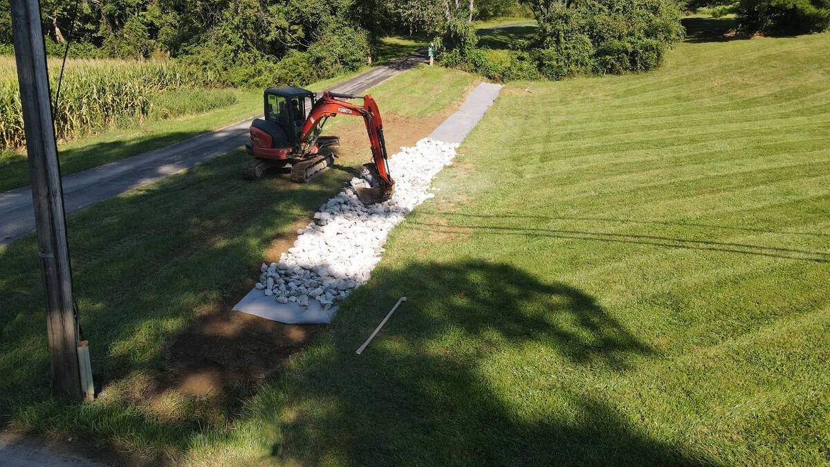 Images Lamb's Lawn Service & Landscaping LLC