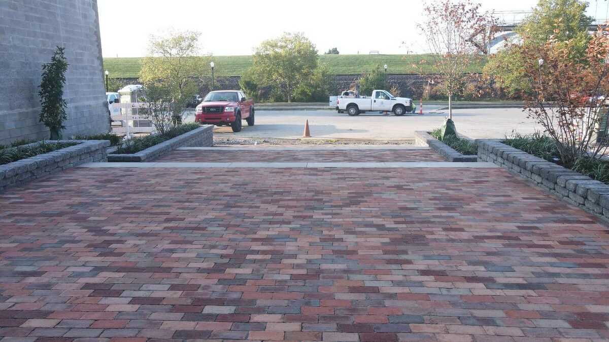 Images Lamb's Lawn Service & Landscaping LLC