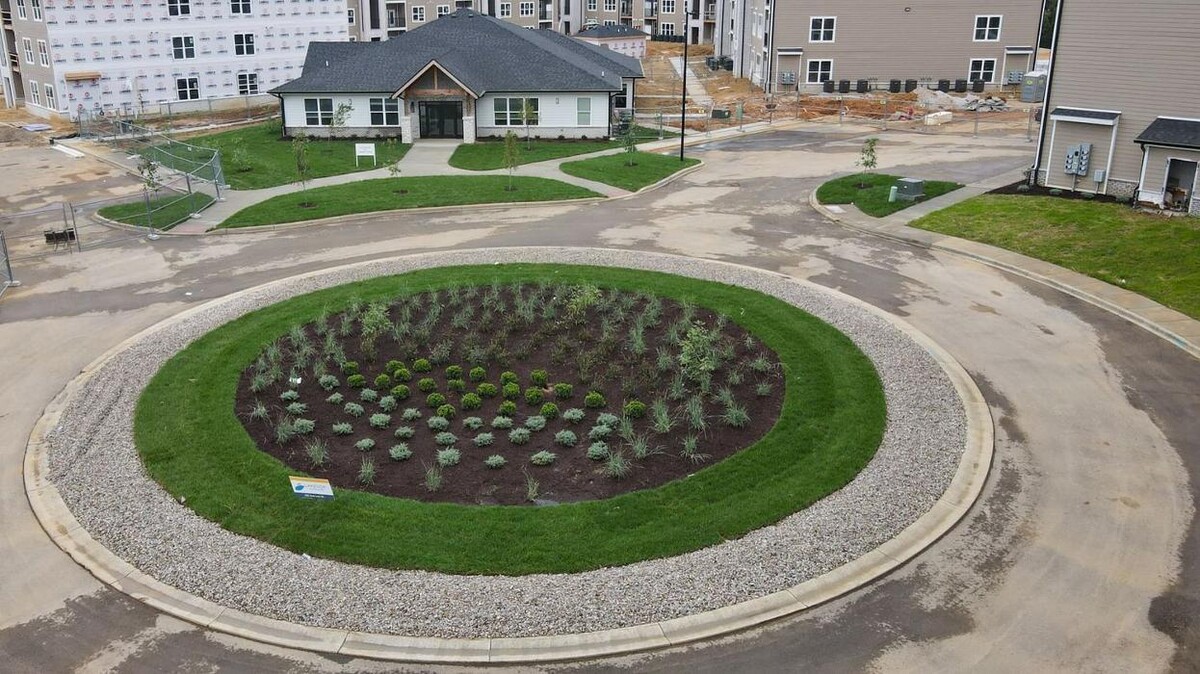 Images Lamb's Lawn Service & Landscaping LLC