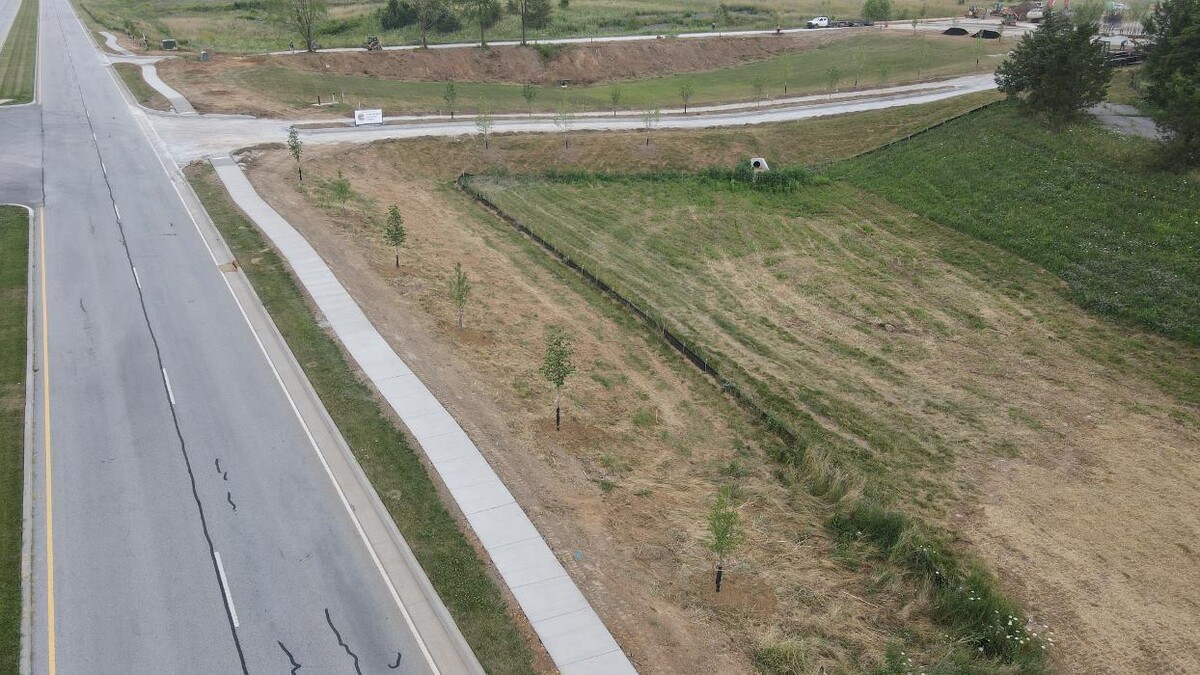 Images Lamb's Lawn Service & Landscaping LLC