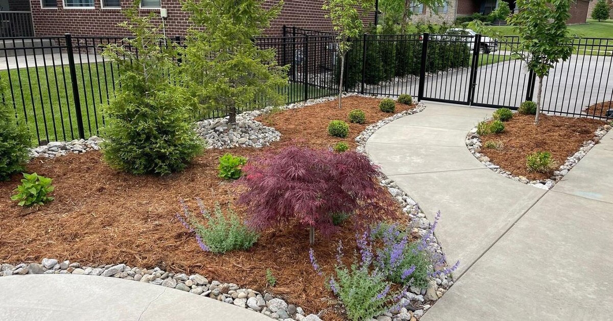 Images Lamb's Lawn Service & Landscaping LLC