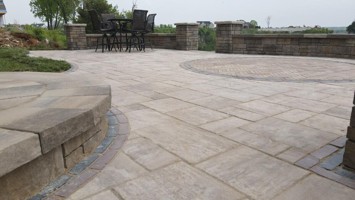 Images Lamb's Lawn Service & Landscaping LLC