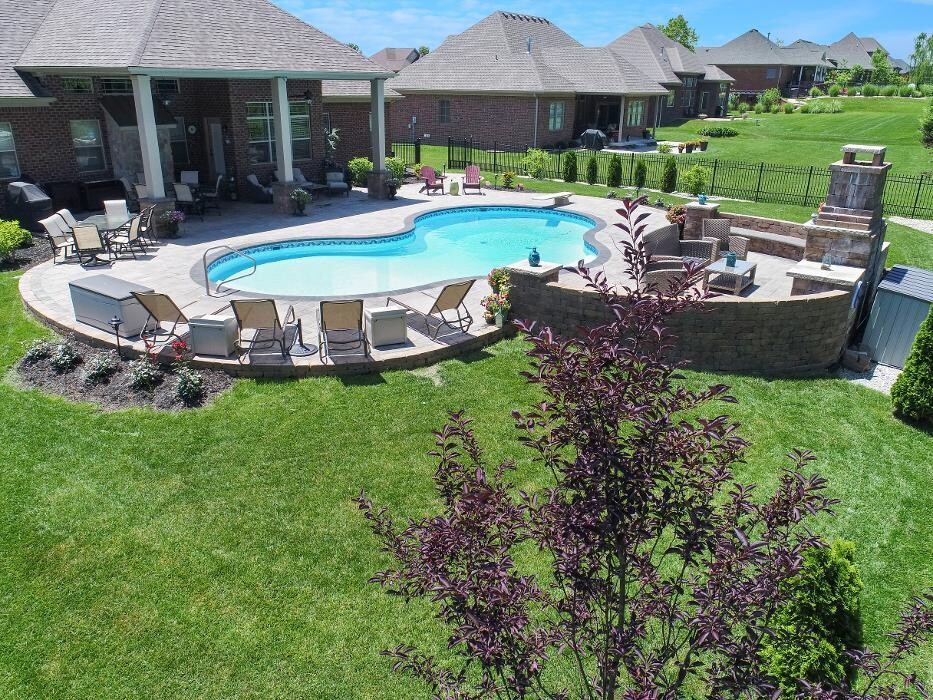 Images Lamb's Lawn Service & Landscaping LLC