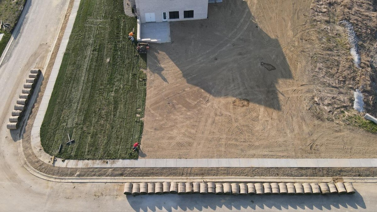 Images Lamb's Lawn Service & Landscaping LLC