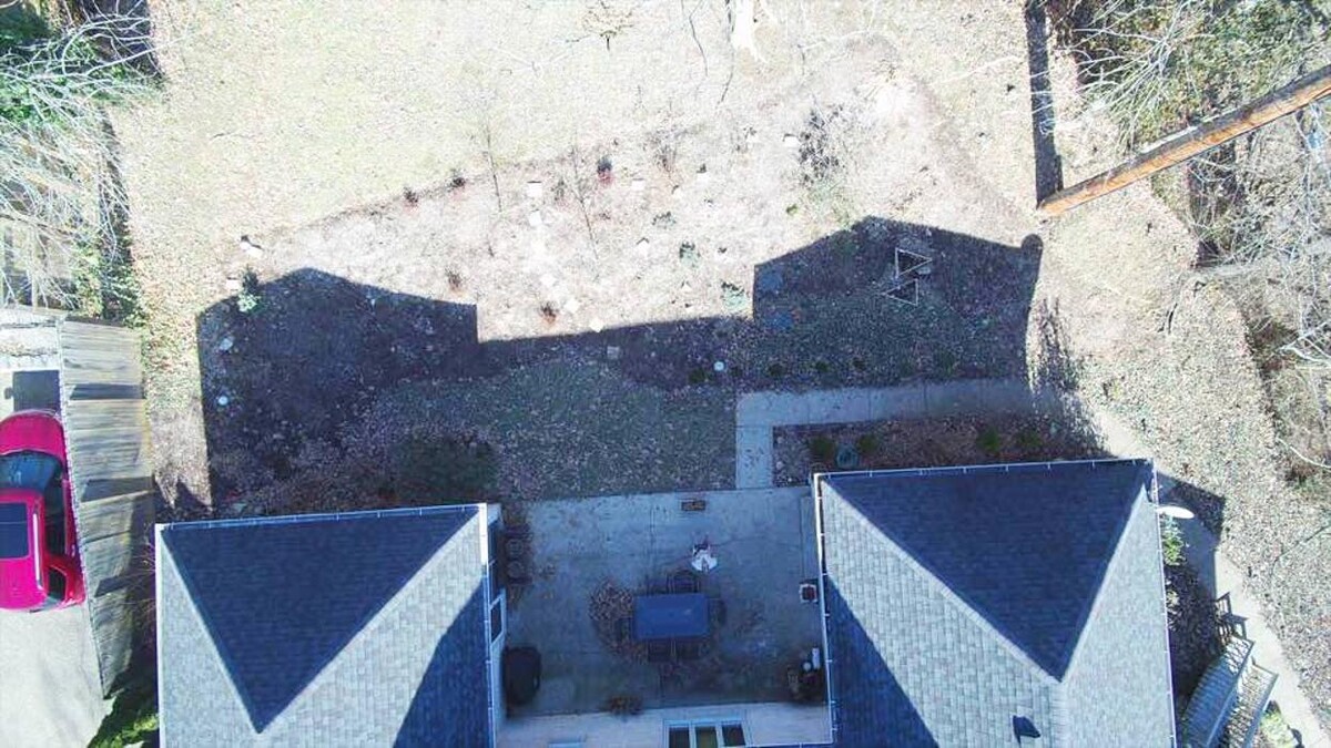 Images Lamb's Lawn Service & Landscaping LLC