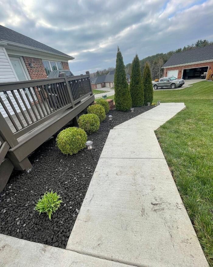 Images Lamb's Lawn Service & Landscaping LLC