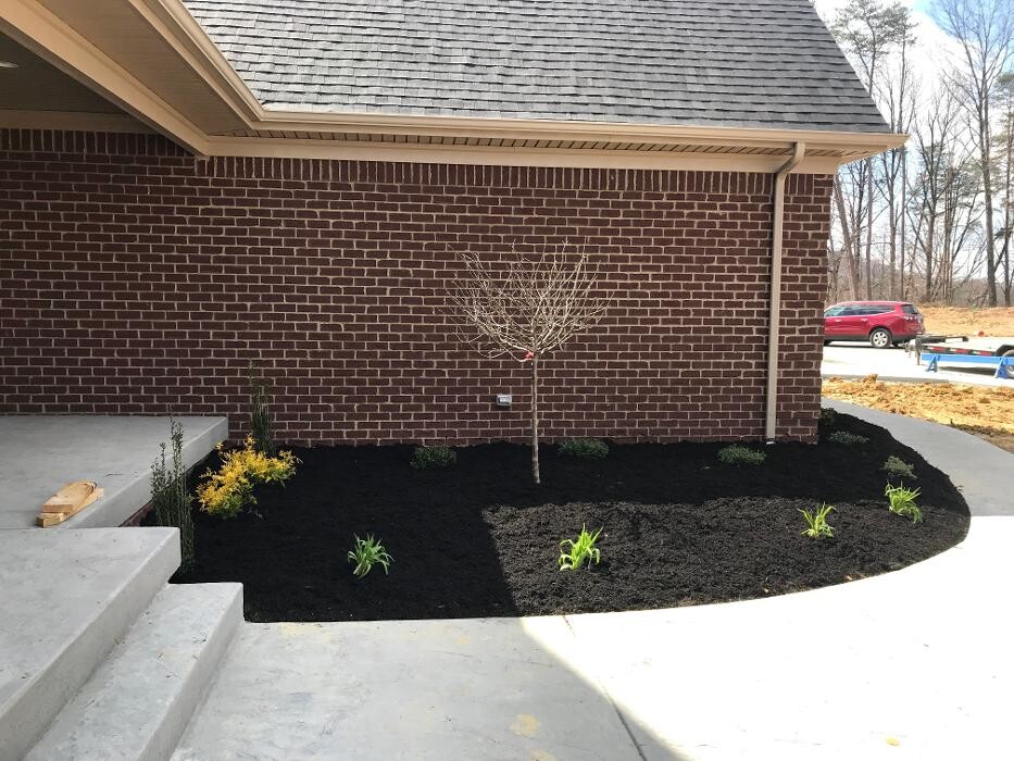 Images Lamb's Lawn Service & Landscaping LLC