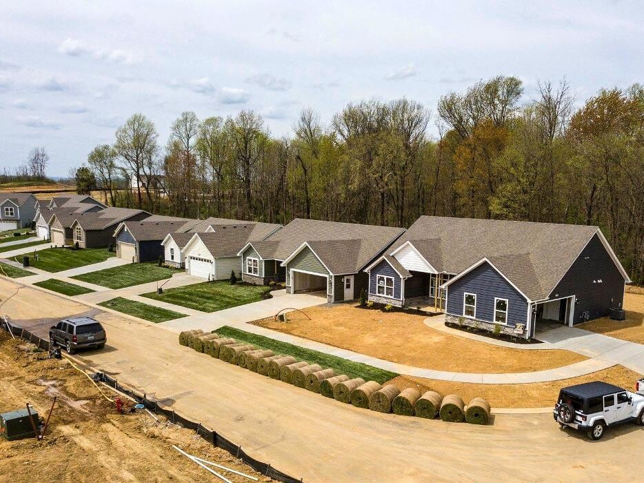 Images Lamb's Lawn Service & Landscaping LLC