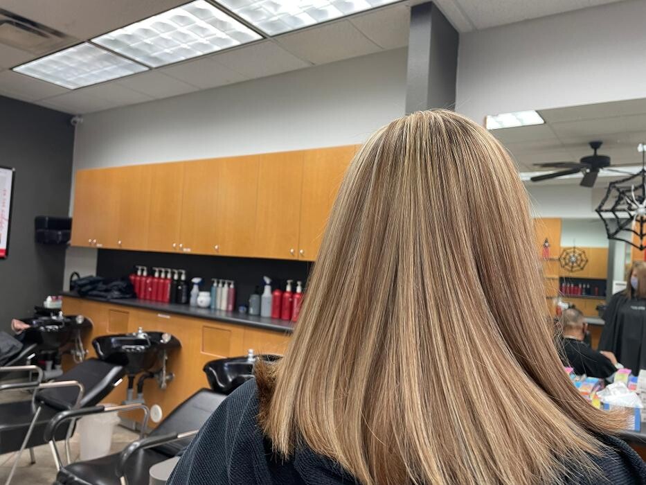 Images Fantastic Sams Cut & Color of Chandler