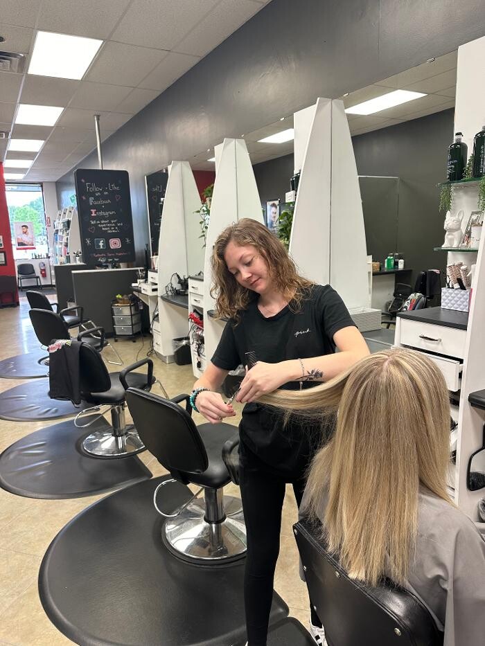 Images Fantastic Sams Cut & Color