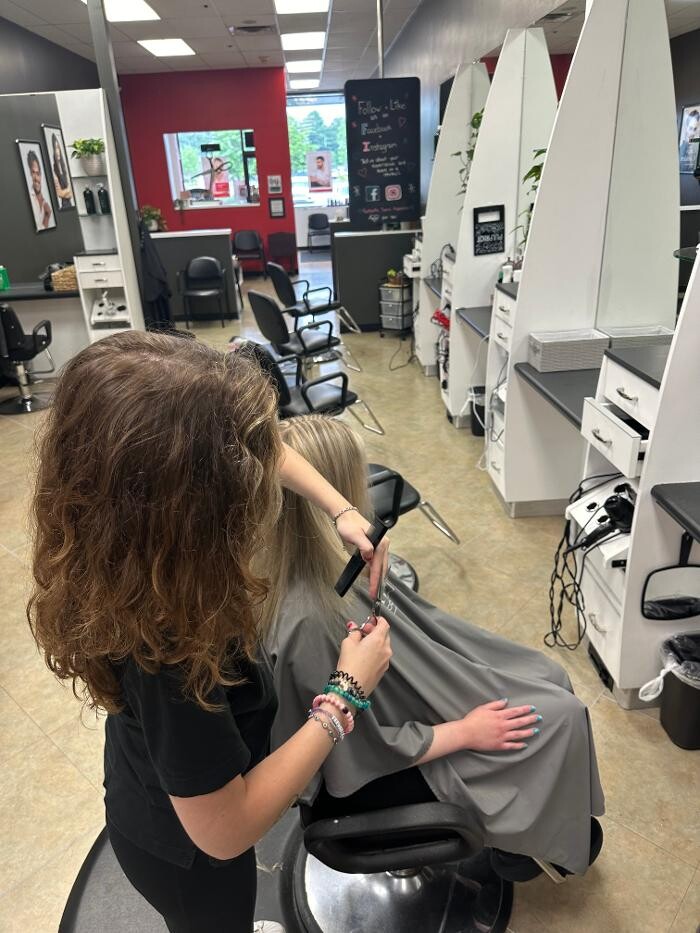 Images Fantastic Sams Cut & Color