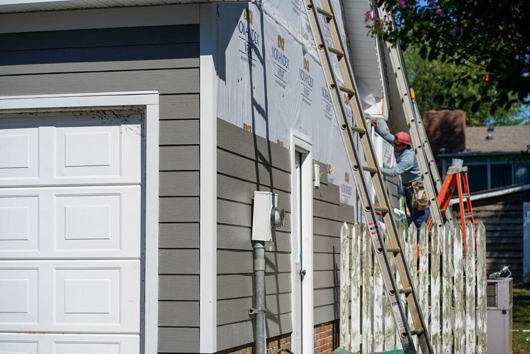 Images Pinnacle Exteriors, LLC.