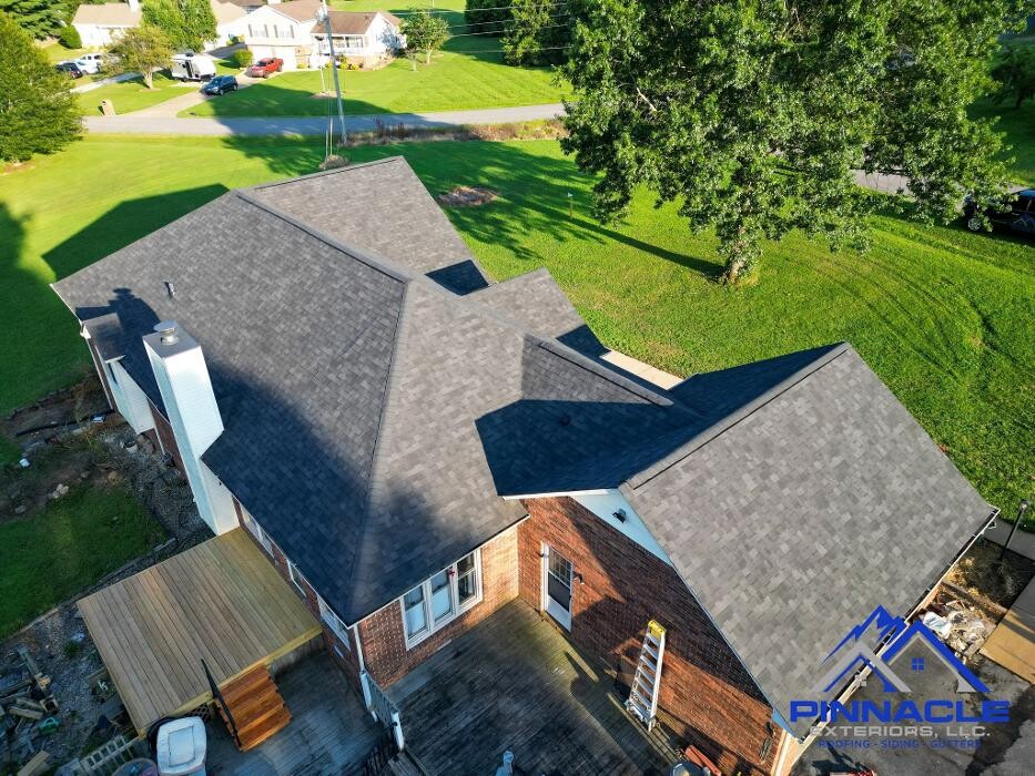 Images Pinnacle Exteriors, LLC.