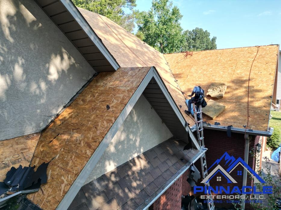 Images Pinnacle Exteriors, LLC.