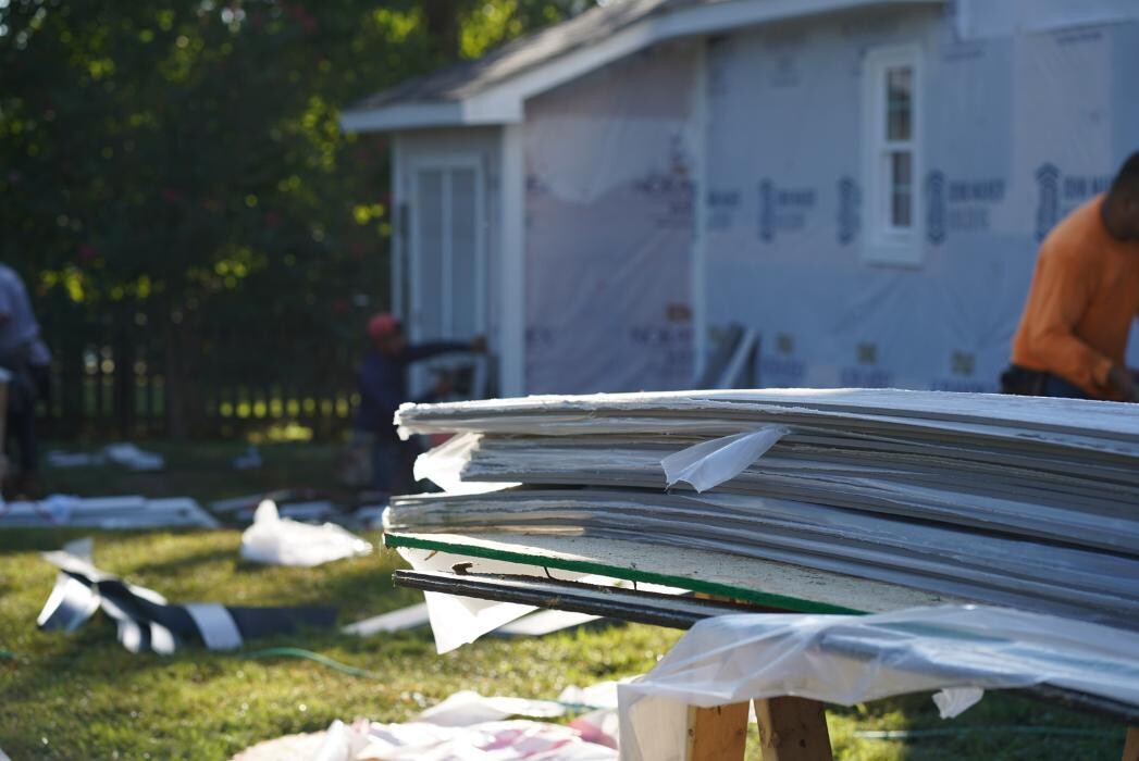 Images Pinnacle Exteriors, LLC.