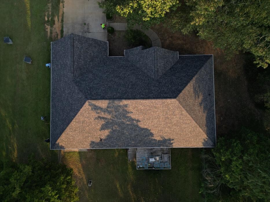 Images Pinnacle Exteriors, LLC.