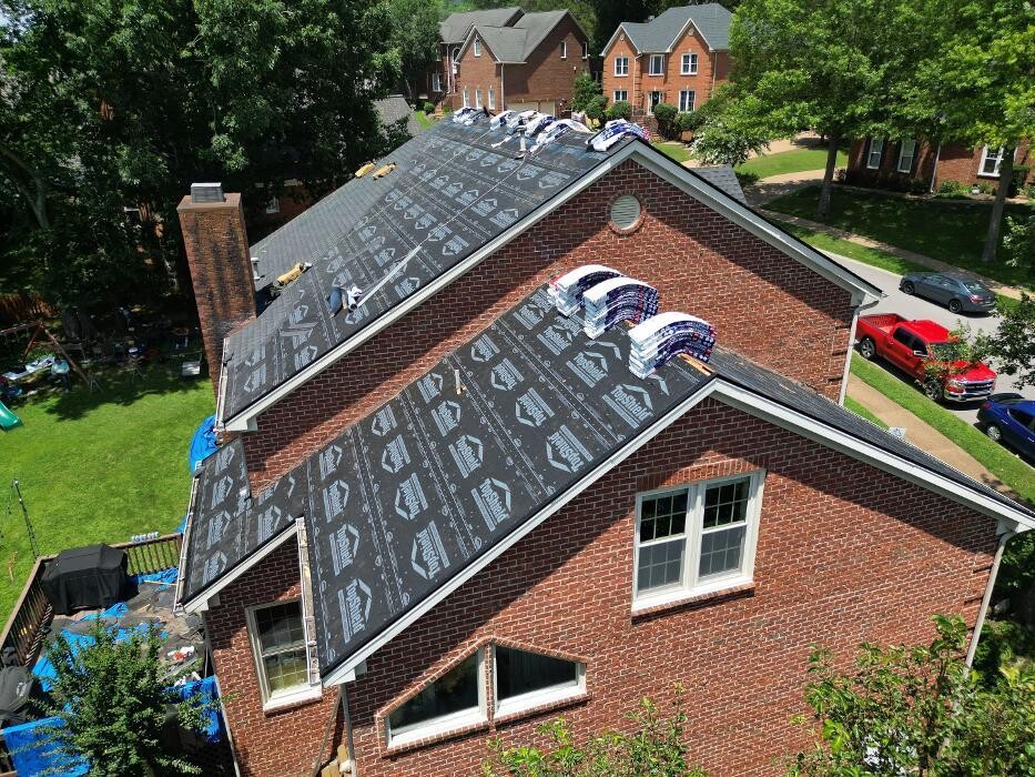 Images Pinnacle Exteriors, LLC.