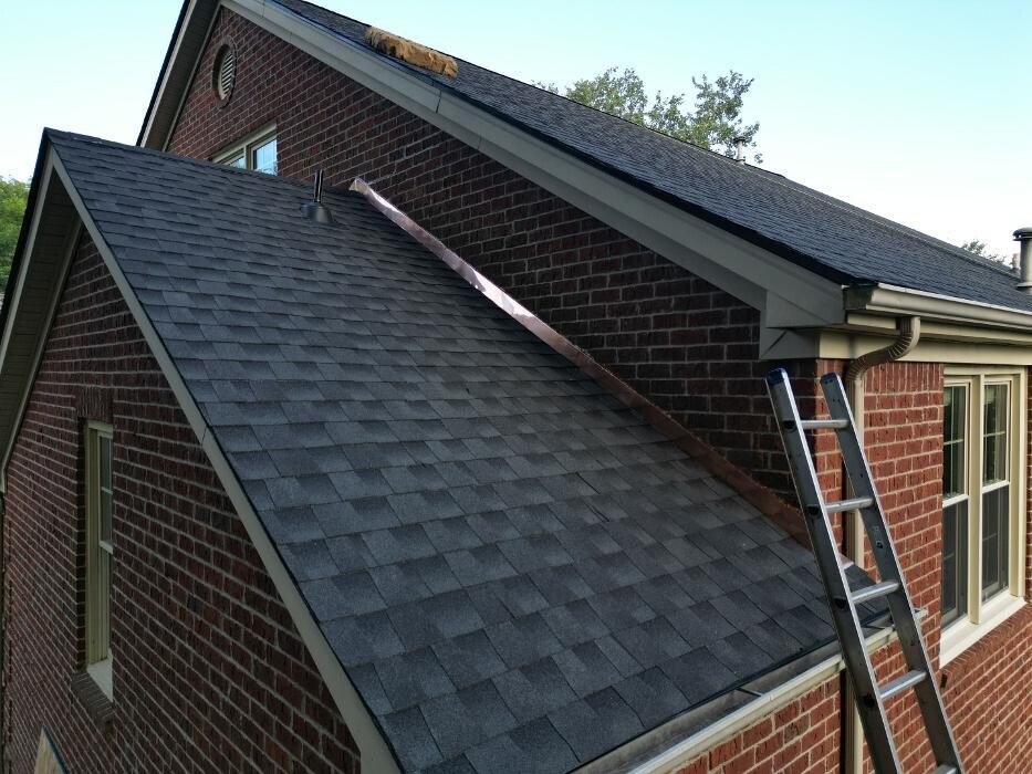 Images Pinnacle Exteriors, LLC.