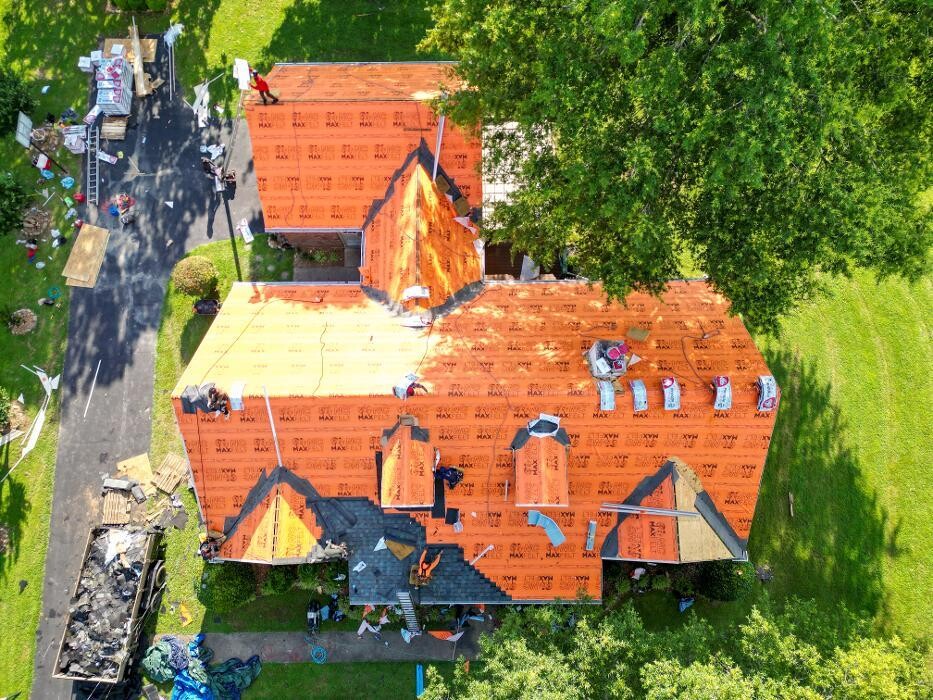 Images Pinnacle Exteriors, LLC.