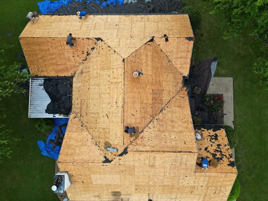 Images Pinnacle Exteriors, LLC.