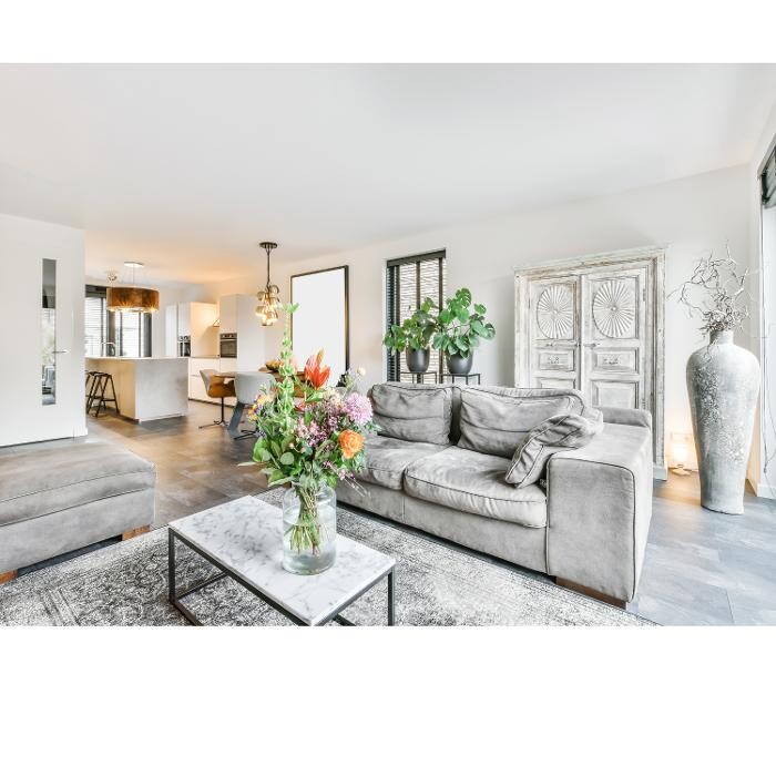 Images Frankie Meier Design2Sell