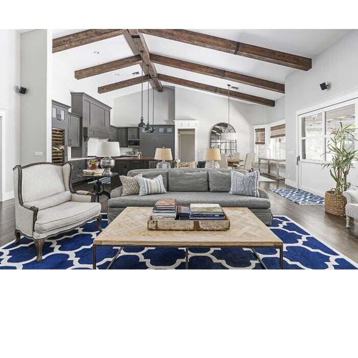 Images Frankie Meier Design2Sell