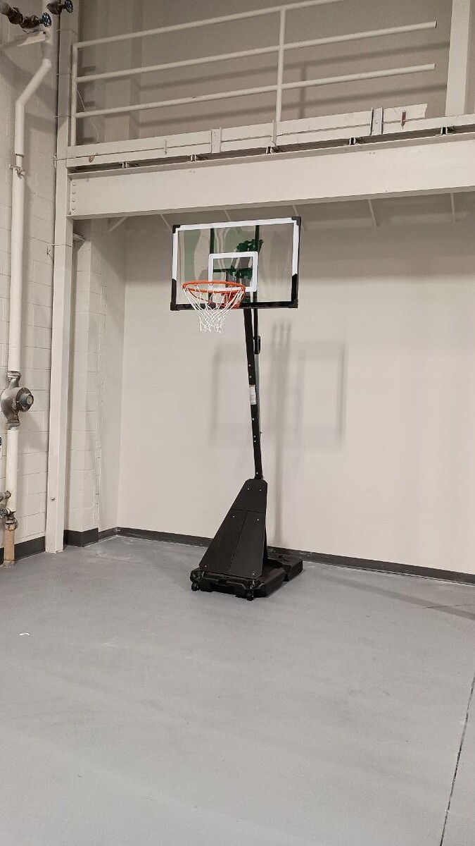 Images Universal Services LLC