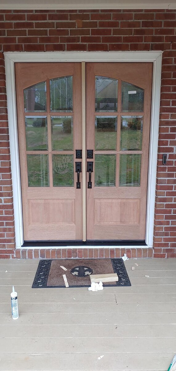 Images Universal Services LLC