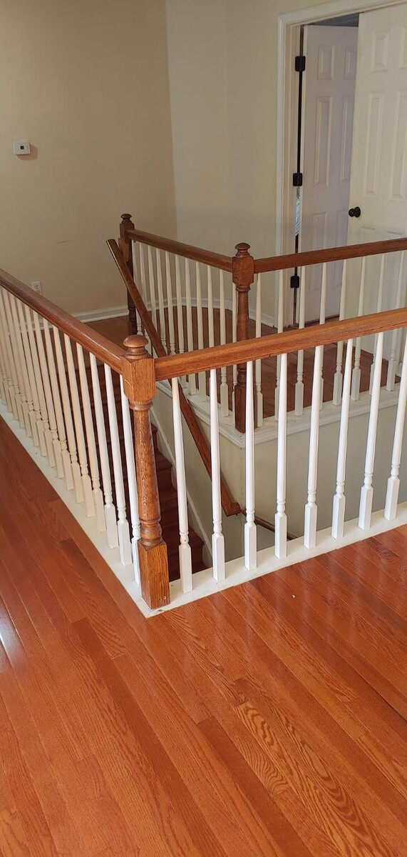 Images Universal Services LLC