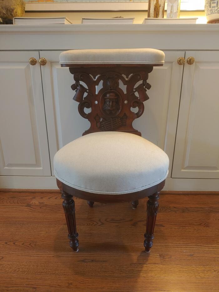 Images Universal Services LLC