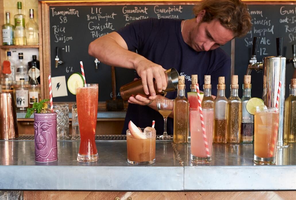 Images Eli's Night Shift