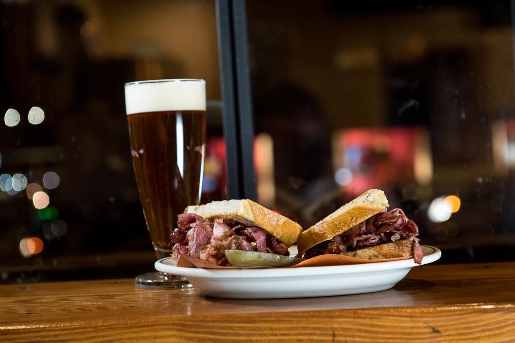 Images Eli's Night Shift