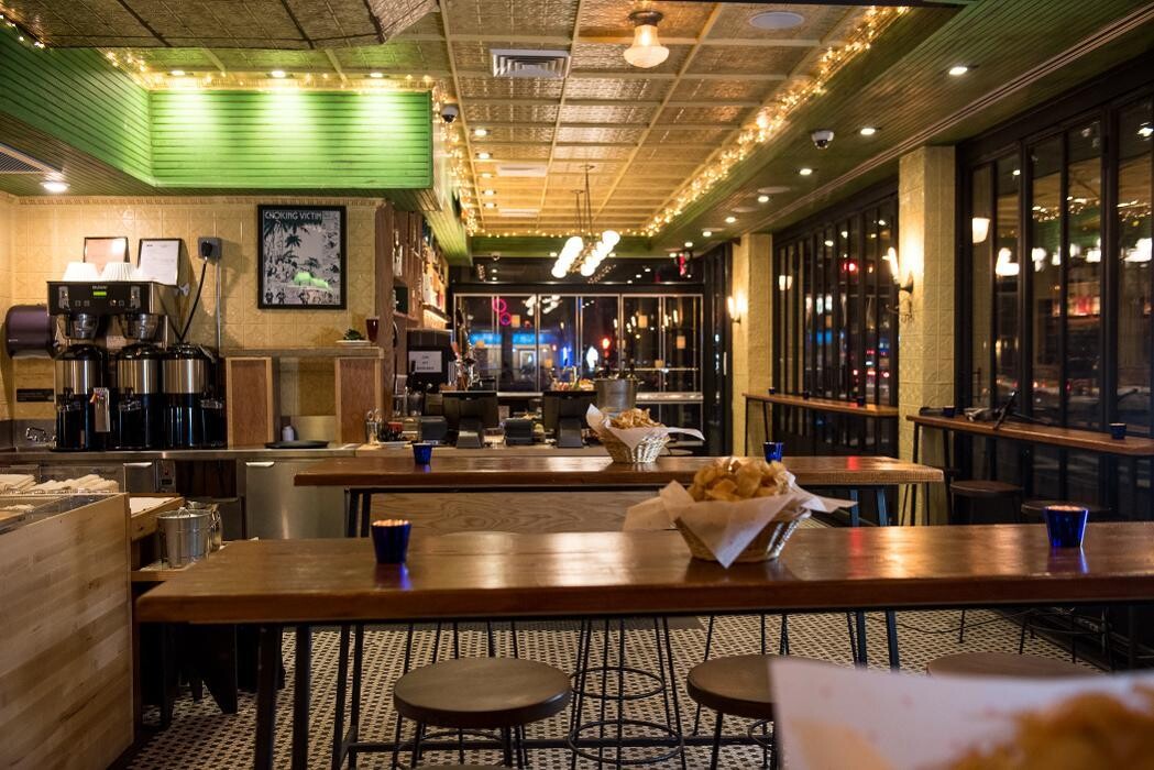 Images Eli's Night Shift