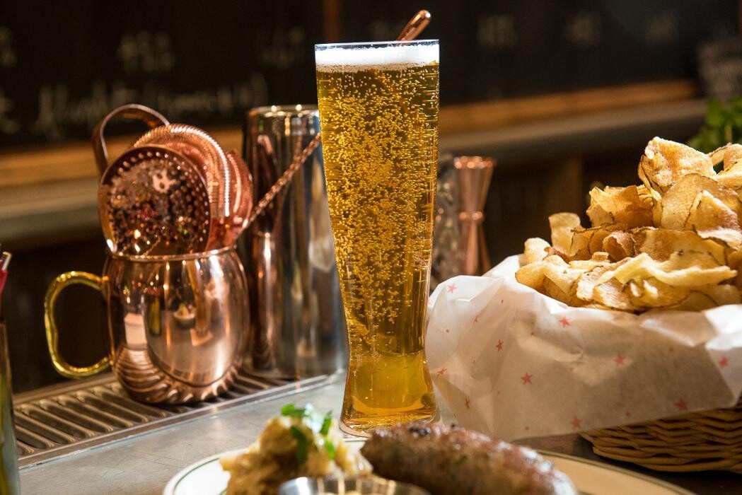 Images Eli's Night Shift