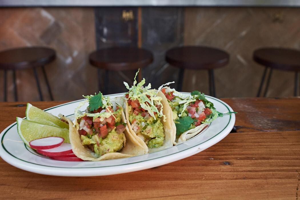 Images Eli's Night Shift