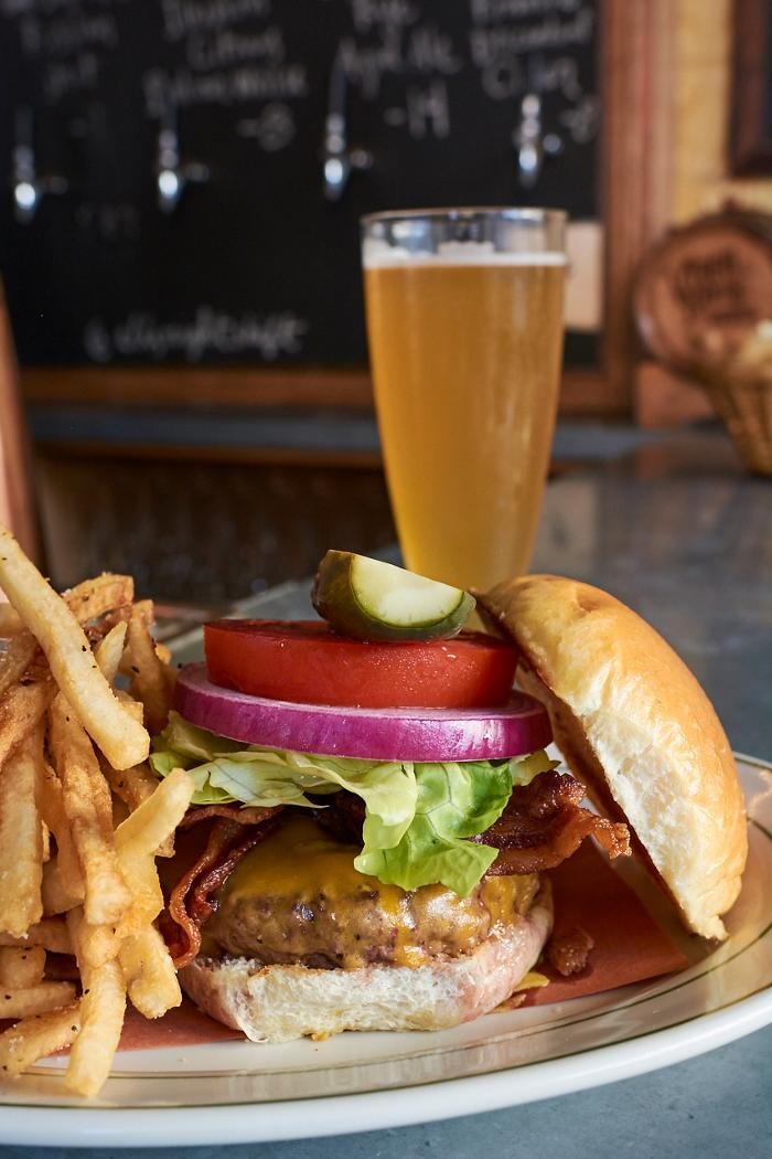 Images Eli's Night Shift