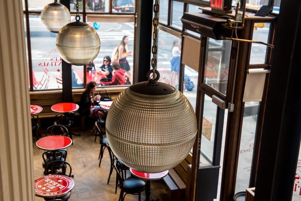 Images Eli's Essentials And Wine Bar