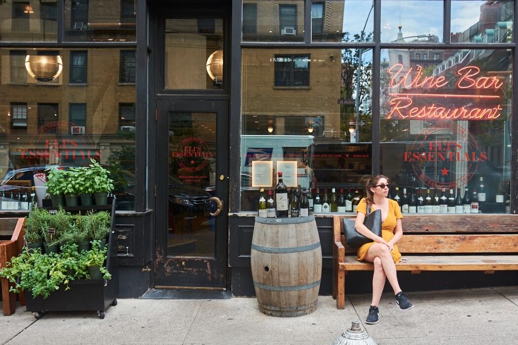 Images Eli's Essentials And Wine Bar