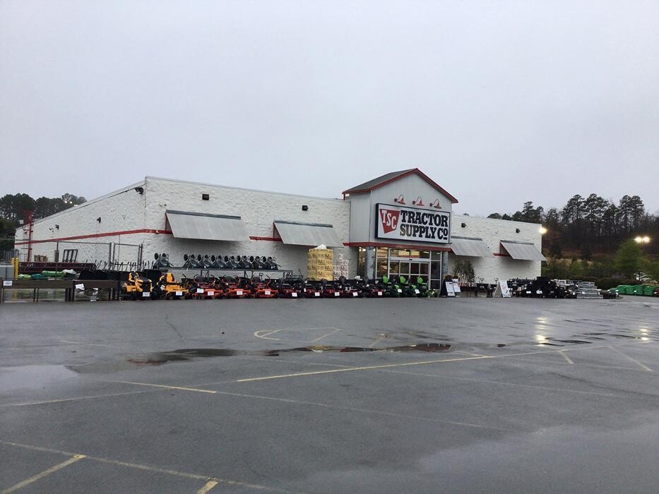 Images Tractor Supply Co.