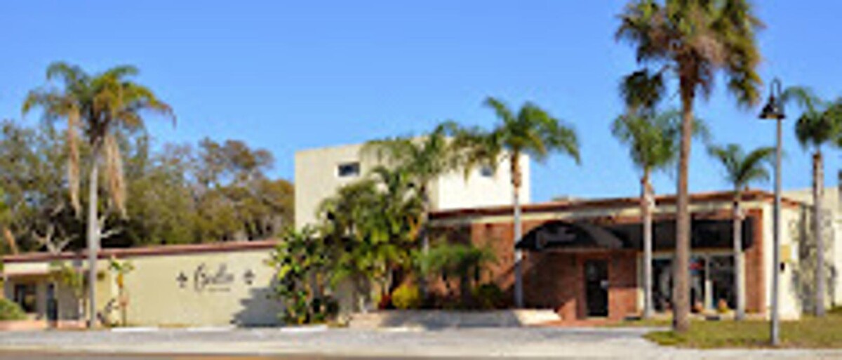 Images Carillon Rug Gallery & Floor Center