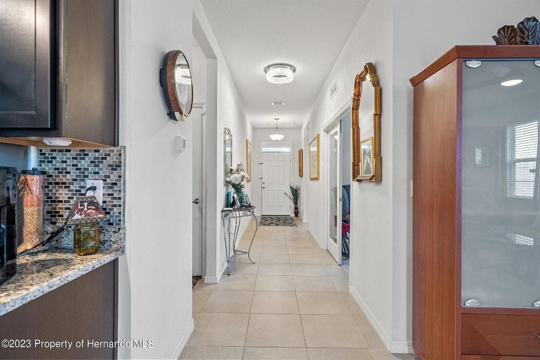 Images CENTURY 21 Alliance Realty