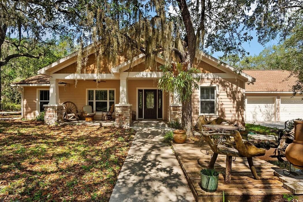 Images CENTURY 21 Alliance Realty