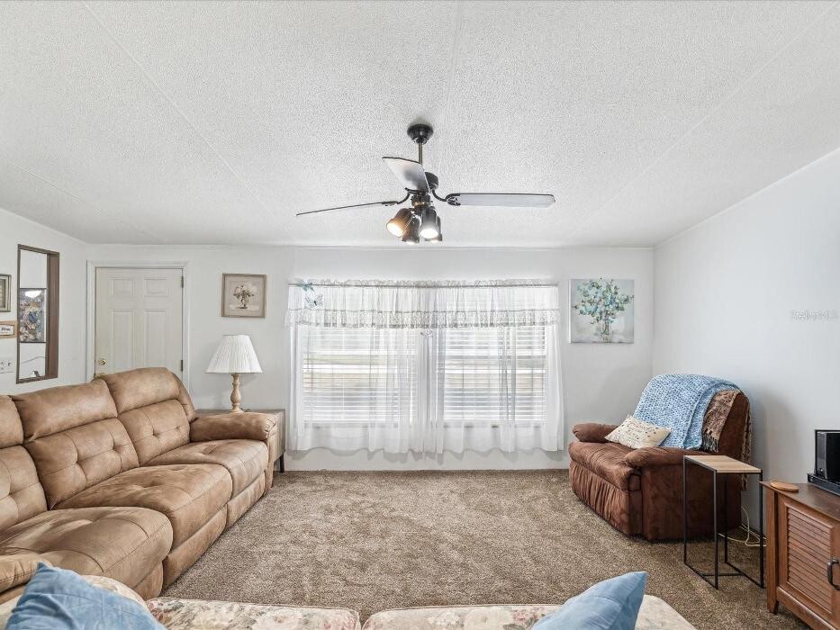Images CENTURY 21 Alliance Realty