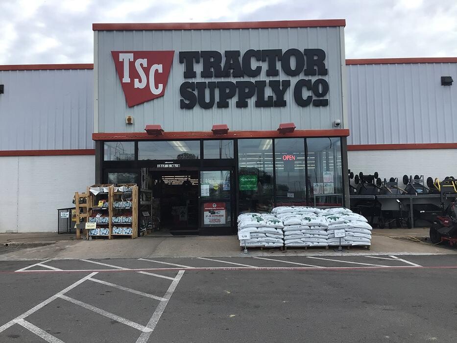 Images Tractor Supply Co.