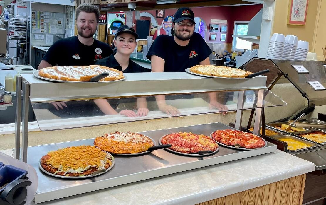 Images Happy Joe's Pizza & Ice Cream - Crookston