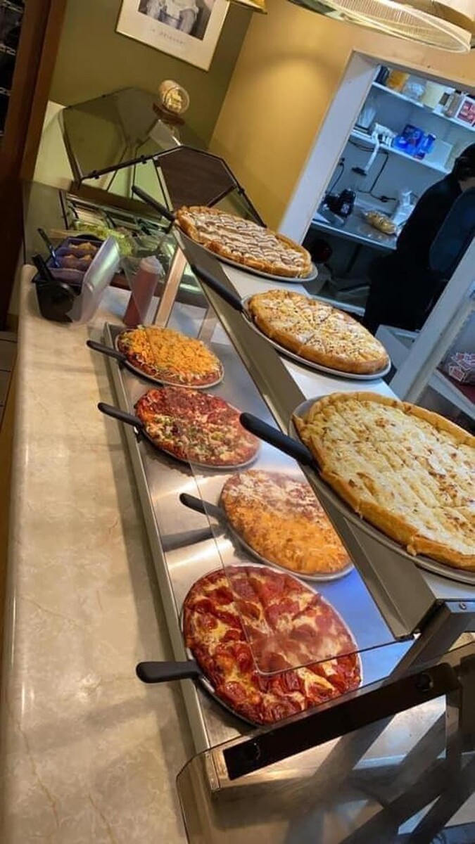 Images Happy Joe's Pizza & Ice Cream - Crookston