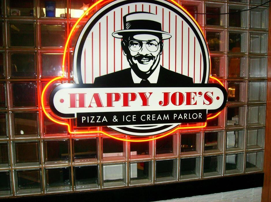 Images Happy Joe's Pizza & Ice Cream - Dubuque- Century Dr.