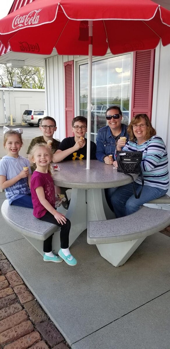 Images Happy Joe's Pizza & Ice Cream - Dubuque- Century Dr.
