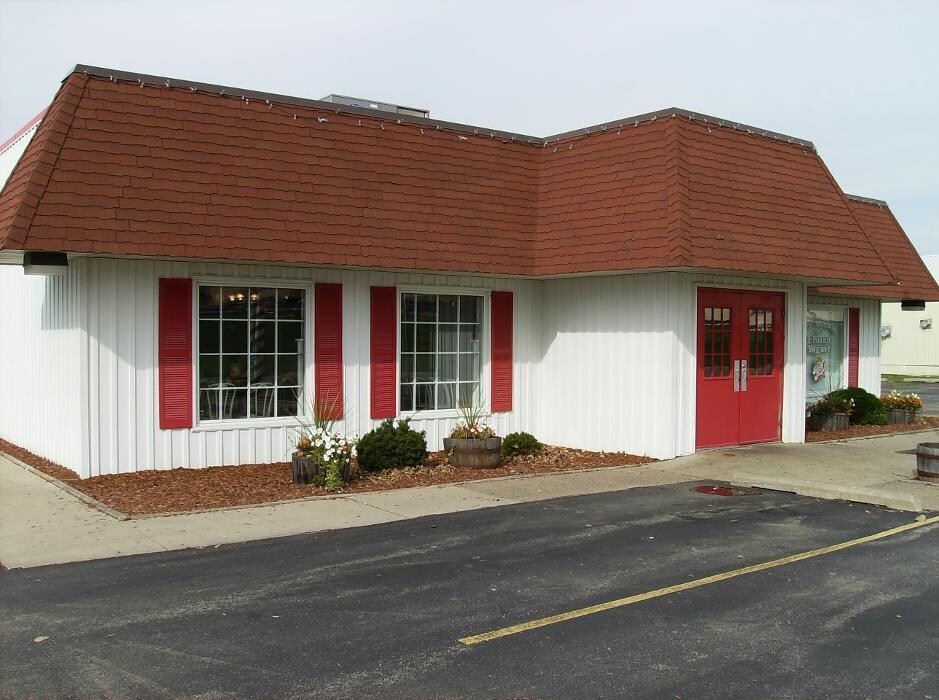 Images Happy Joe's Pizza & Ice Cream - Dubuque- Century Dr.